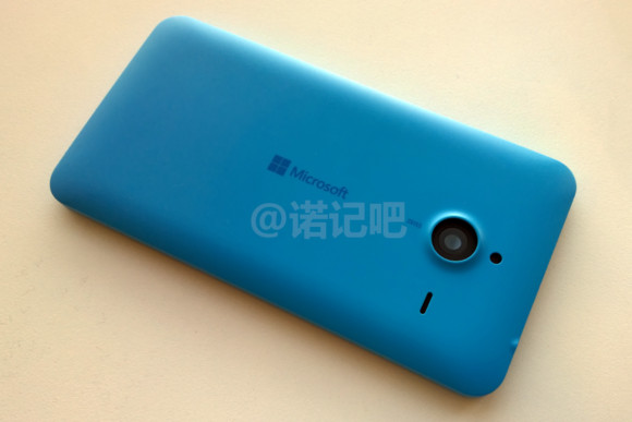 Cover des "Lumia 640 XL"