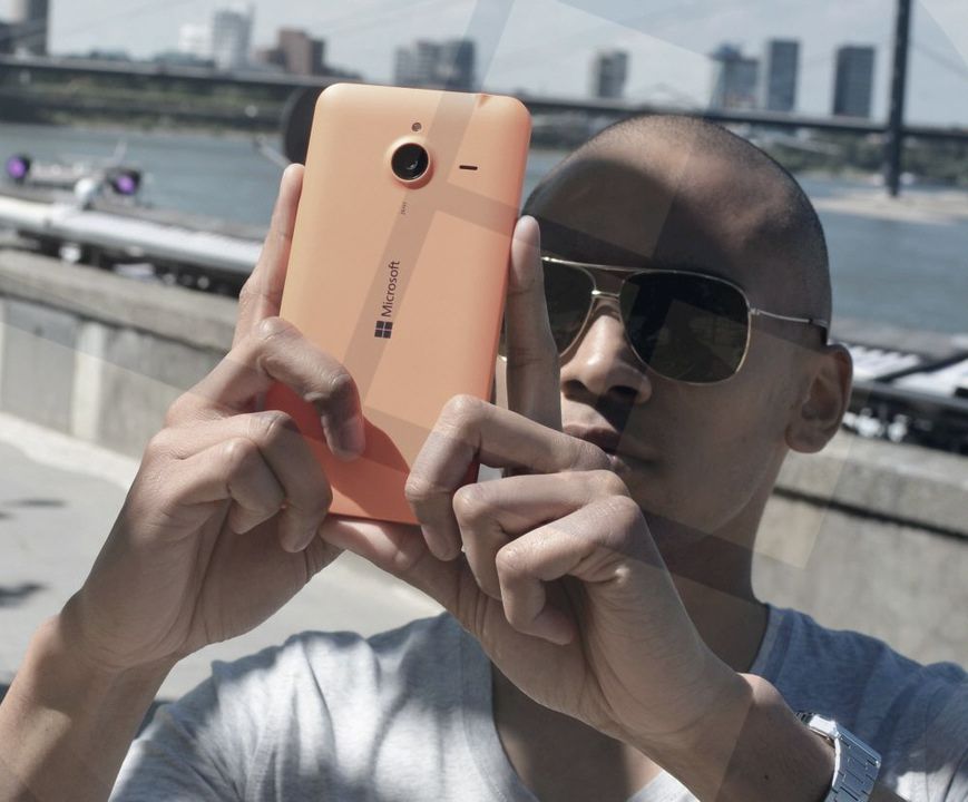 Lumia 640 orange 3