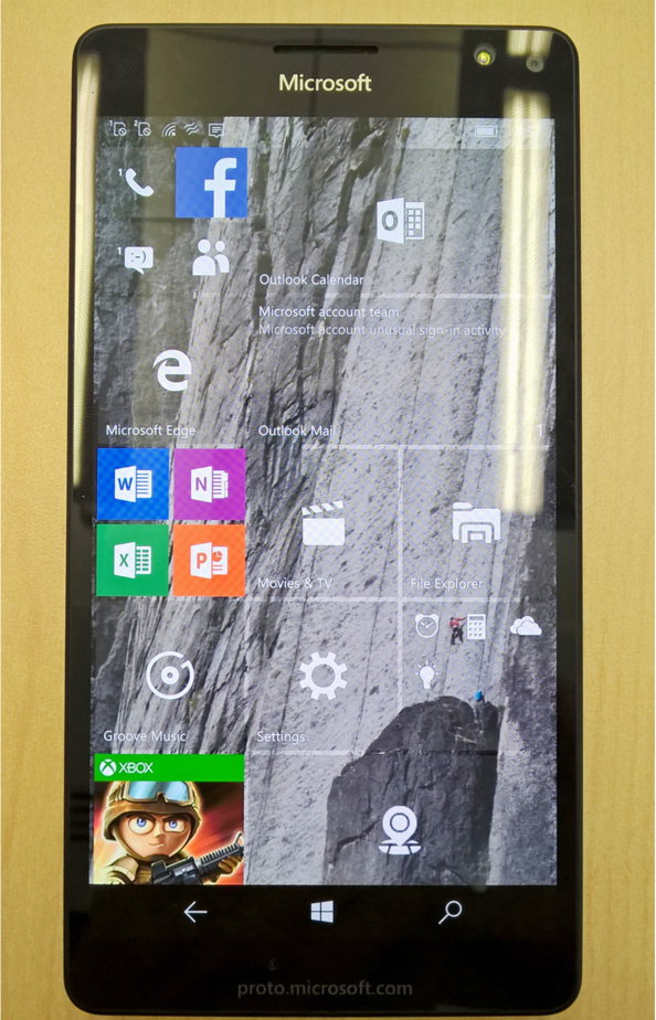 lumia-950-XL-front-clear