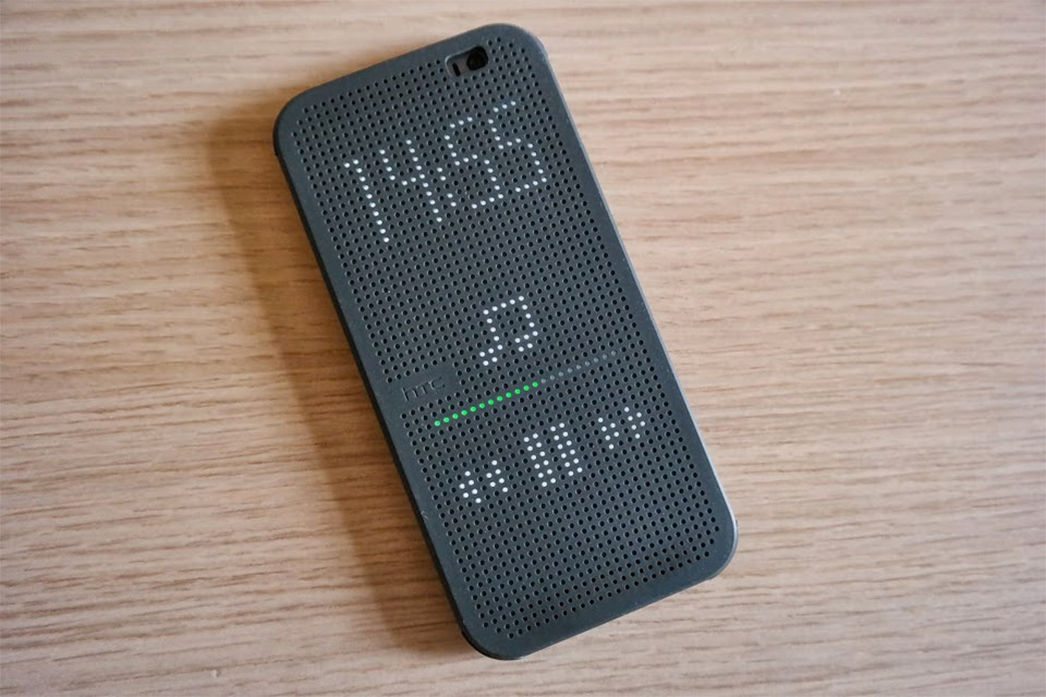 HTC Dotview Cover