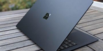 Surface Laptop 2
