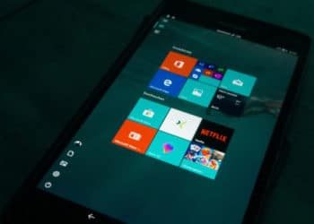 Windows 10 MobileShell