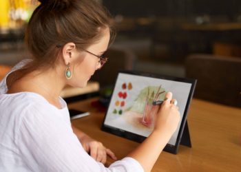 Lenovo Yoga Duet 7i: Surface Konkurrent mit E-Color Pen
