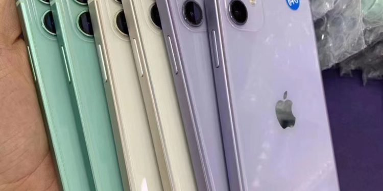 iPhone 12 Modding