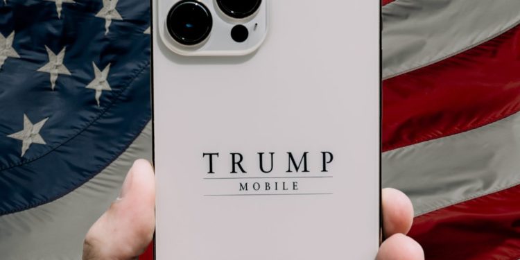 Trump Mobile und T1: Donald Trump erobert mit seiner Familie den Mobilfunk Markt
